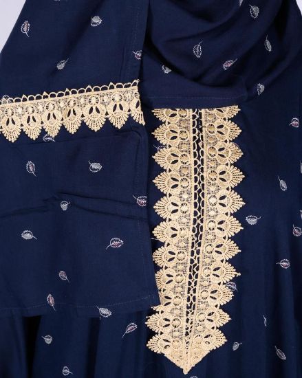 صورة شرشف صلاة نسائي مع غطاء